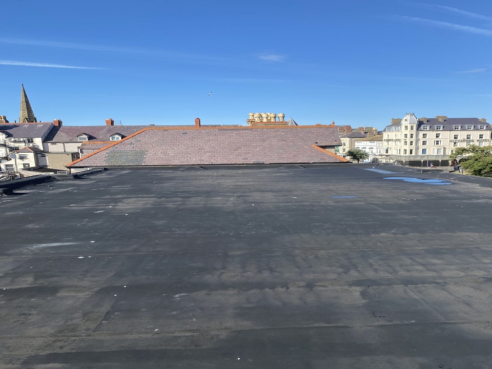 Llandudno - rubber roof repair